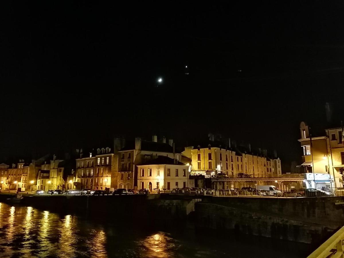 Spacieux T3 Lumineux Dans Quartier Historique Avec Wifi Redon Eksteriør billede